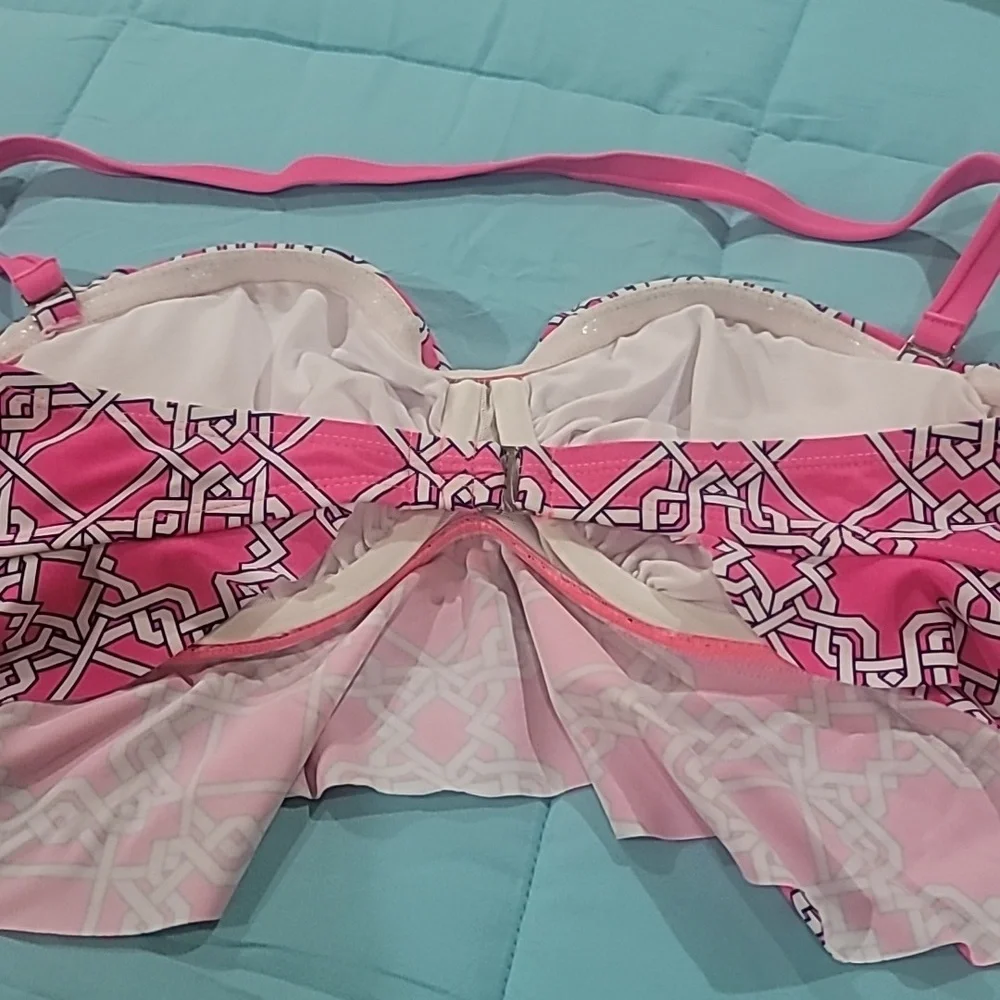 crown & ivy Pink and White Patterned Bandeau Bikini